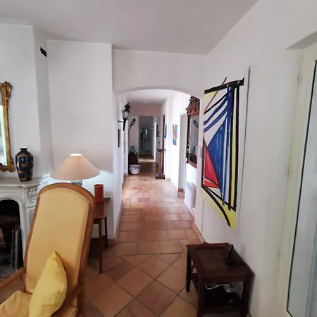 Accueillante Avec Piscine A *